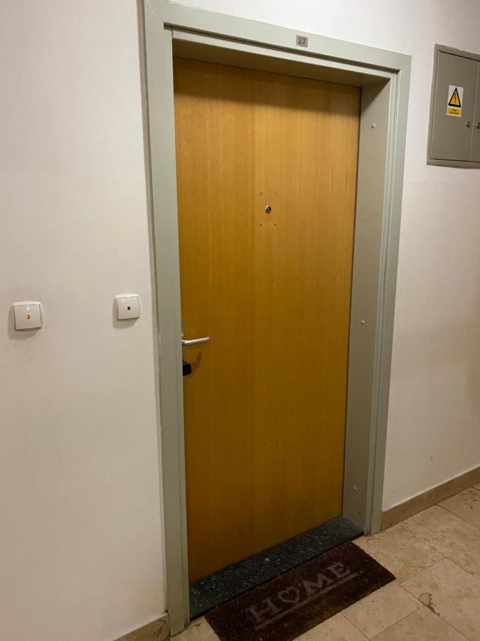 Apartamento Self Check-In Studio With Wi-Fi And Parking Place Zagreb Exterior foto
